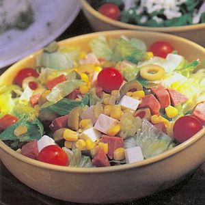 Salata Ve Makarna Ikilisinden Ac Bunyeleri Doyurma Garantili 12 Makarna Salatasi Tarifi Onedio Com