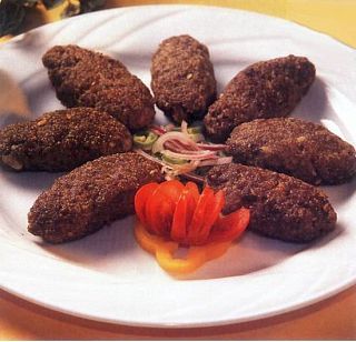 İrmikli Köfte (6 Kişilik) tarifi