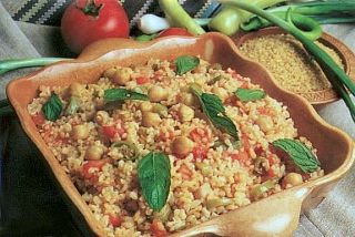 Nohutlu Bulgur Pilavı (6 Kişilik) tarifi