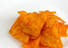 200 kalori of Doritos