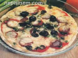 Yumu�ak Pizza (4 Ki�ilik) tarif tarifi