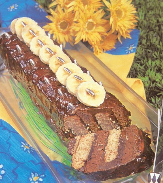 İki Renkli Pasta resimli tarifi / ne pişirsem?